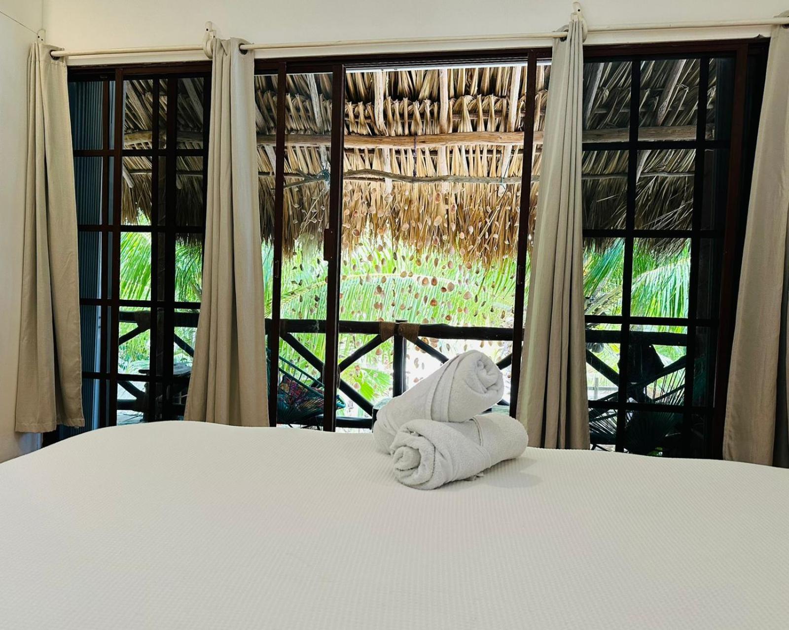 Sirenas Caribbean Rooms Holbox Exterior photo